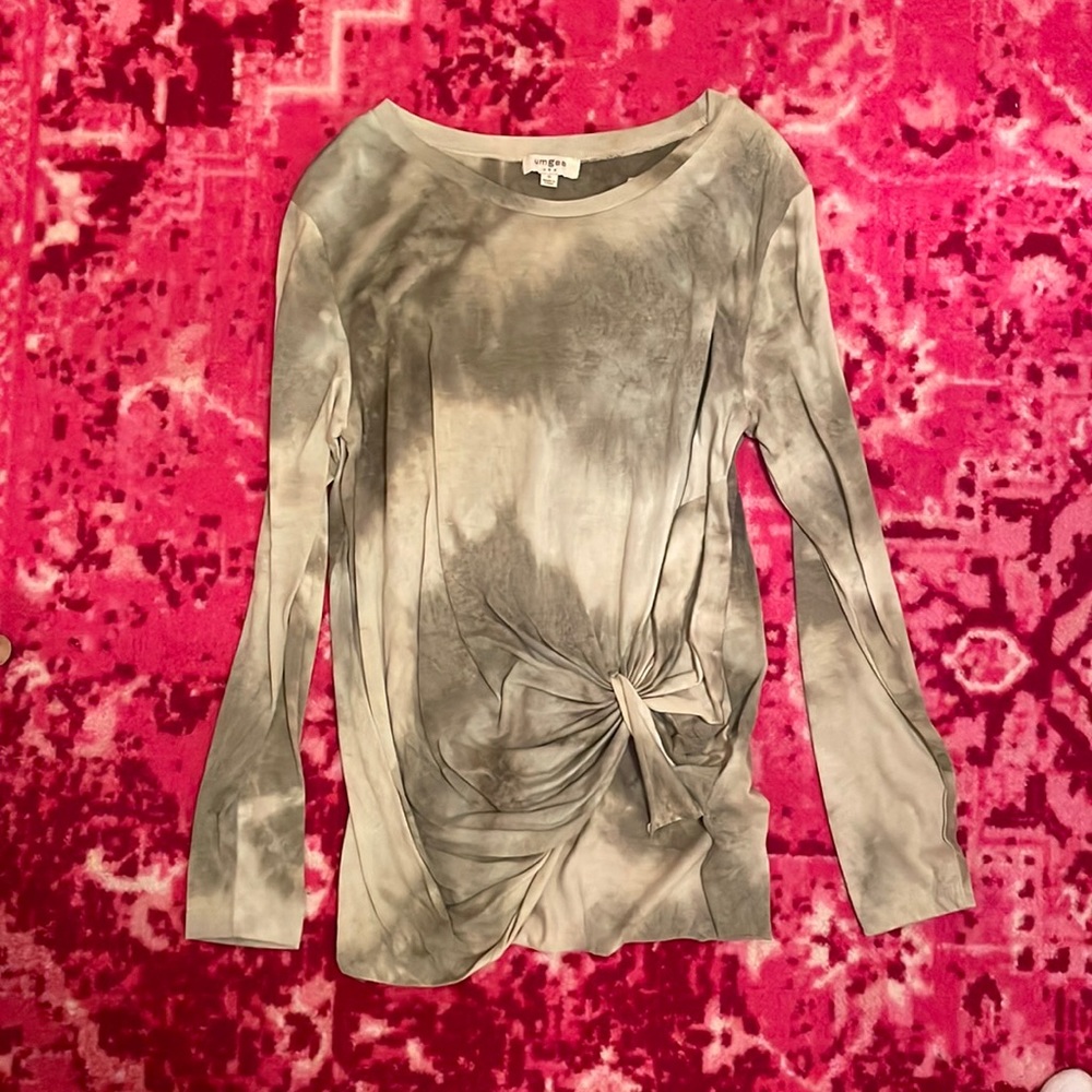 umgee usa size SMALL olive green top